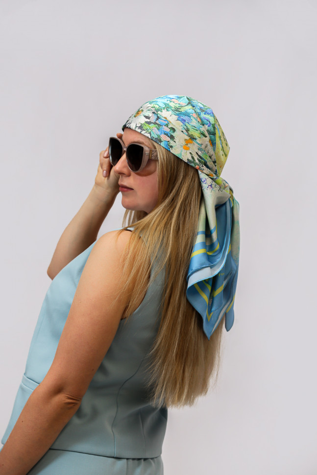 Платок «Теплые истории Юлии Белоусовой» 01