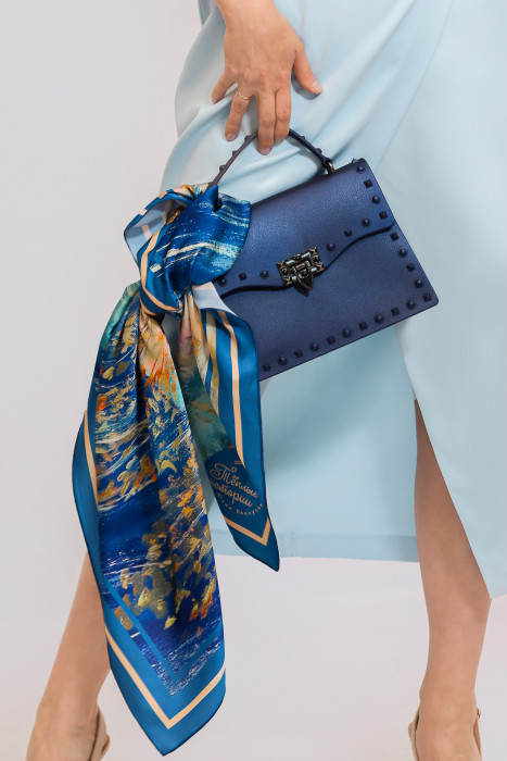 Платок «Теплые истории Юлии Белоусовой» 02